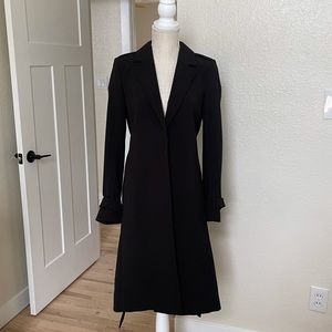 Straight coat with tie belt